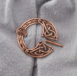 Pennanular Celtic Brooch