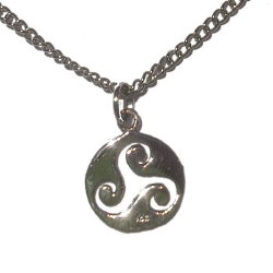 Triskel y Luna Llena de Plata